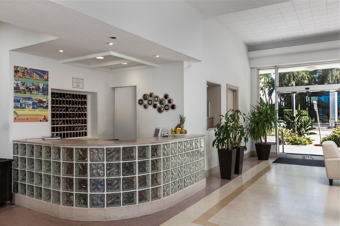 Imagen de los interiores del Hotel Tropics, Miami Beach . Foto 16