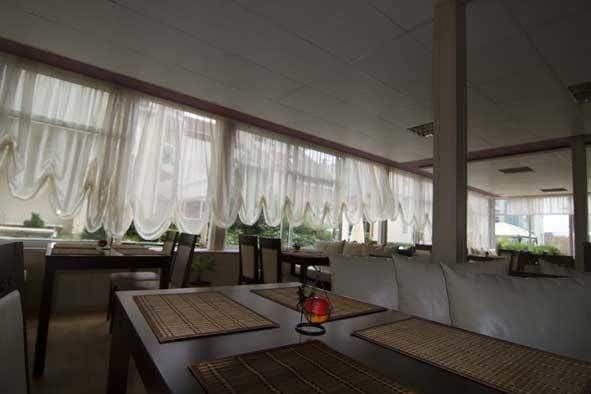 Imagen del bar/restaurante del Hotel Tropics, Sveti Vlas . Foto 5