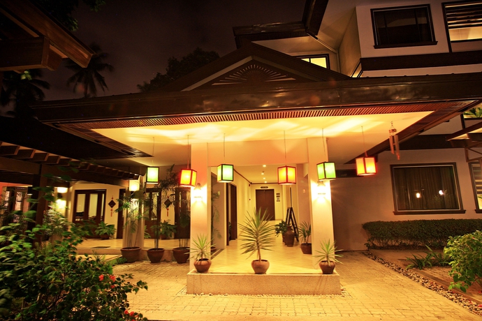 Imagen de los exteriores del Hotel Tropika. Foto 7