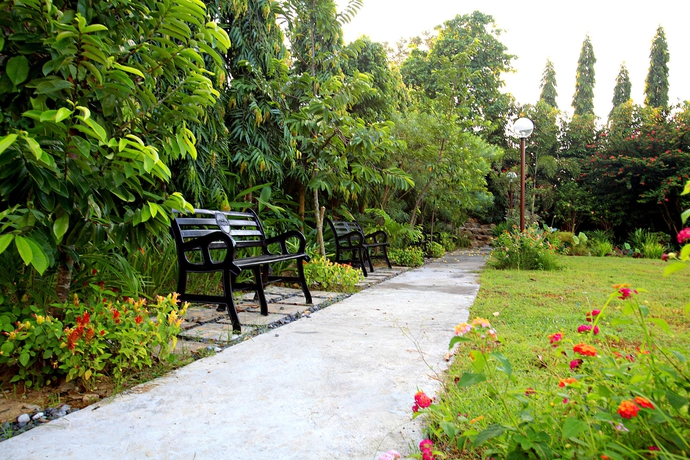 Imagen de los exteriores del Hotel Tropika. Foto 10