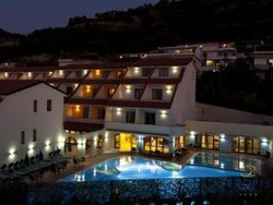 Imagen general del Hotel Tropis. Foto 8