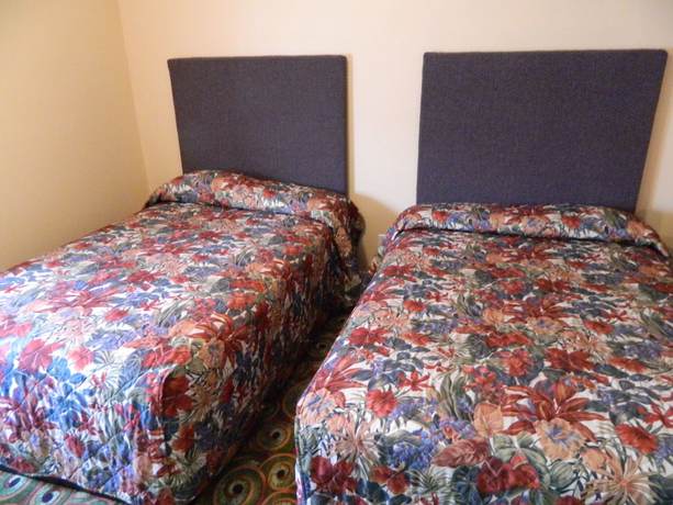 Imagen de la habitación del Hotel Tropizar Motel. Foto 11
