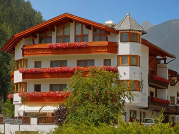 Imagen general del Hotel Troschana. Foto 4