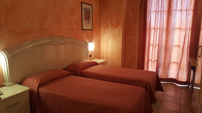 Imagen de la habitación del Hotel Trotter. Foto 11