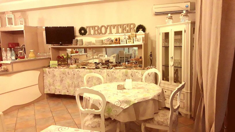 Imagen del bar/restaurante del Hotel Trotter. Foto 6