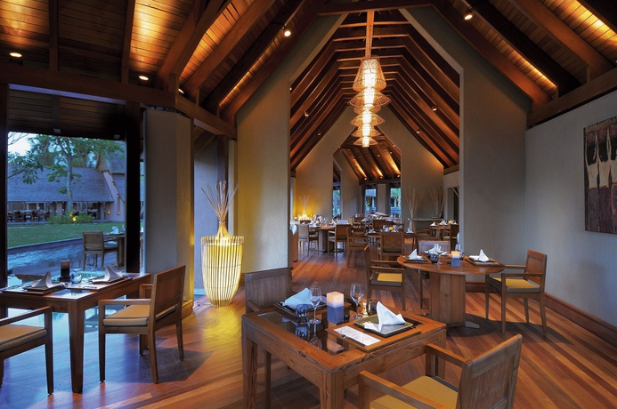 Imagen del bar/restaurante del Hotel Trou aux Biches Villas Beachcomber. Foto 4