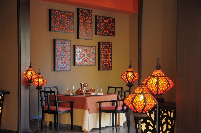 Imagen del bar/restaurante del Hotel Trou aux Biches Villas Beachcomber. Foto 8