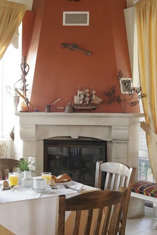 Imagen de los interiores del Hotel Troulis Seaside. Foto 20