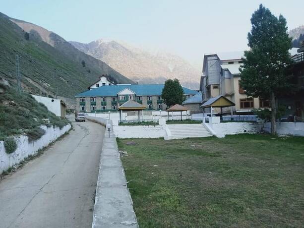 Imagen general del Hotel Troutland Naran. Foto 14