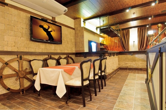 Imagen del bar/restaurante del Hotel Troy, Krasnodar. Foto 3