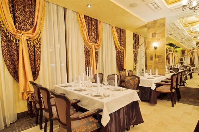 Imagen del bar/restaurante del Hotel Troy, Krasnodar. Foto 5