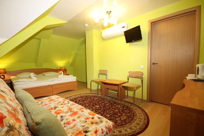 Imagen de la habitación del Hotel Troya. Foto 6