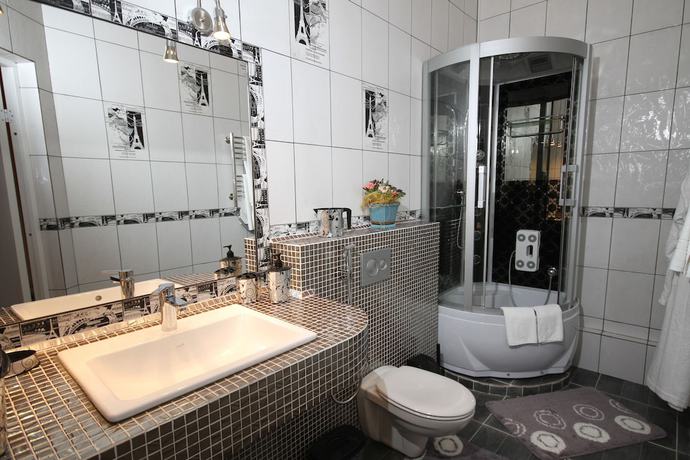 Imagen de la habitación del Hotel Troya. Foto 7