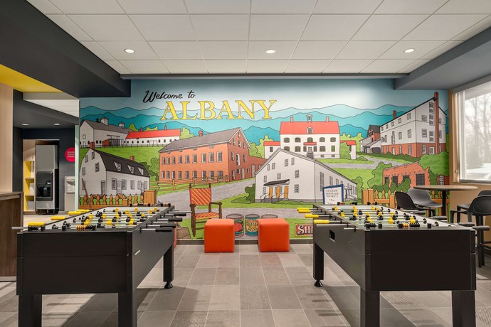 Imagen de los interiores del Hotel Tru By Hilton Albany Airport, NY. Foto 18