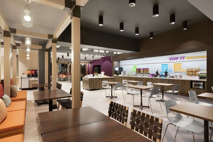 Imagen de los interiores del Hotel Tru By Hilton Albany Crossgates Mall. Foto 13