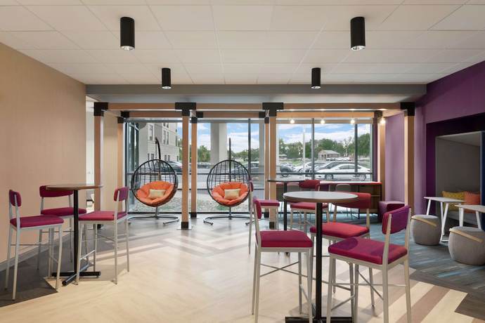 Imagen de los interiores del Hotel Tru By Hilton Albany Crossgates Mall. Foto 18