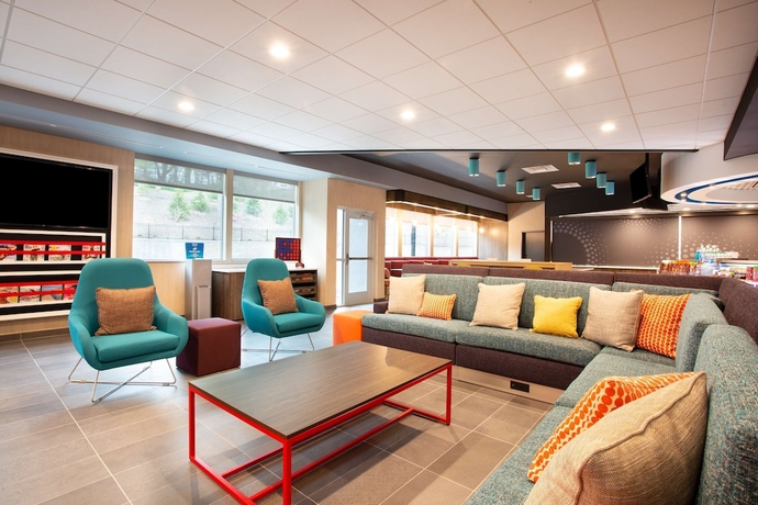 Imagen de los interiores del Hotel Tru By Hilton Asheville East. Foto 14