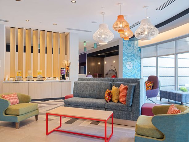 Imagen de los interiores del Hotel Tru By Hilton Atlanta Airport College Park. Foto 12
