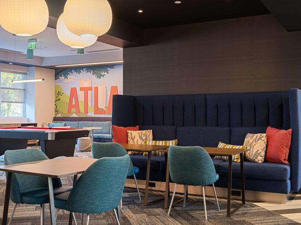 Imagen de los interiores del Hotel Tru By Hilton Atlanta Airport College Park. Foto 14