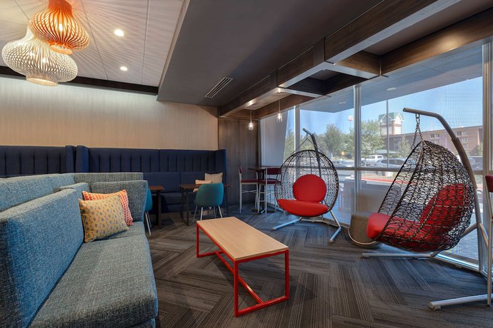 Imagen de los interiores del Hotel Tru By Hilton Atlanta Galleria Ballpark. Foto 20