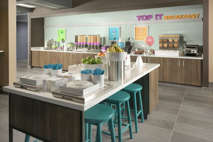 Imagen del bar/restaurante del Hotel Tru By Hilton Atlanta NW Kennesaw. Foto 2