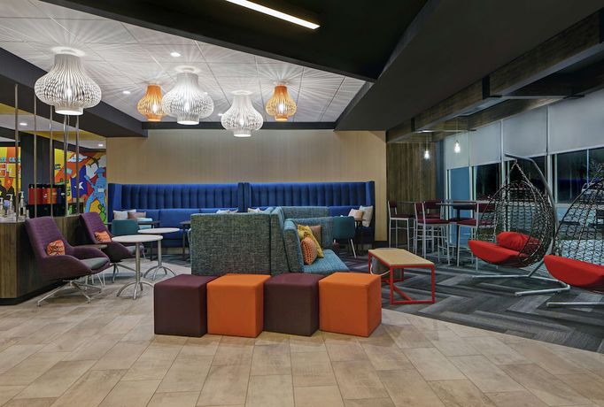 Imagen de los interiores del Hotel Tru By Hilton Austin Airport, Tx. Foto 18