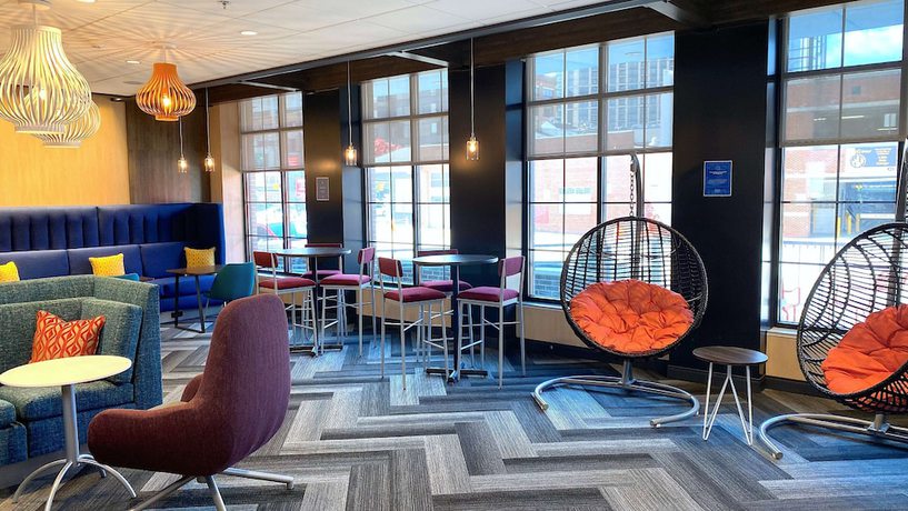 Imagen de los interiores del Hotel Tru By Hilton Baltimore Harbor East, Md. Foto 12