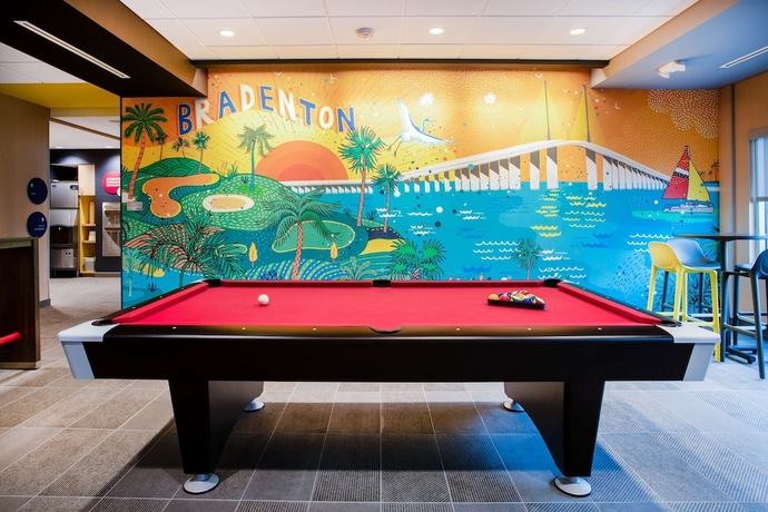 Imagen de los interiores del Hotel Tru By Hilton Bradenton I-75, FL. Foto 16