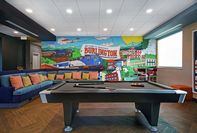 Imagen de los interiores del Hotel Tru By Hilton Burlington. Foto 15