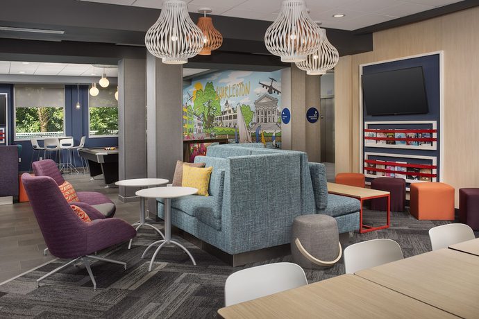 Imagen de los interiores del Hotel Tru By Hilton Charleston Ashley Phosphate. Foto 16