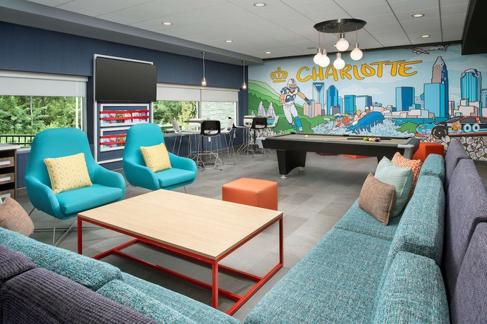 Imagen de los interiores del Hotel Tru By Hilton Charlotte Airport Lake Pointe. Foto 19