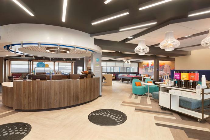 Imagen de los interiores del Hotel Tru By Hilton Cheyenne Wy. Foto 18