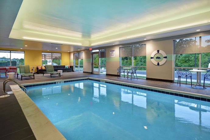 Imagen de la piscina del Hotel Tru By Hilton Cincinnati Airport South Florence. Foto 20