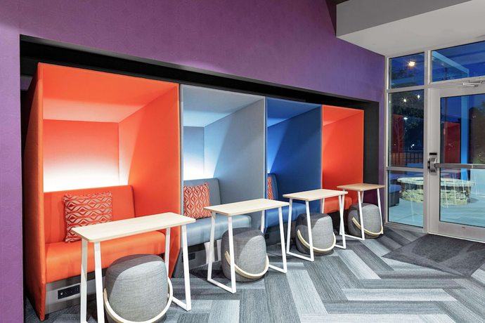 Imagen de los interiores del Hotel Tru By Hilton Cleveland Midtown. Foto 17