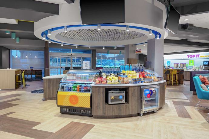 Imagen de los interiores del Hotel Tru By Hilton Cleveland Midtown. Foto 18
