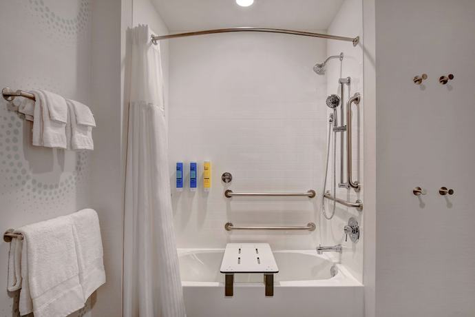 Imagen de la habitación del Hotel Tru By Hilton Columbia Greystone. Foto 5