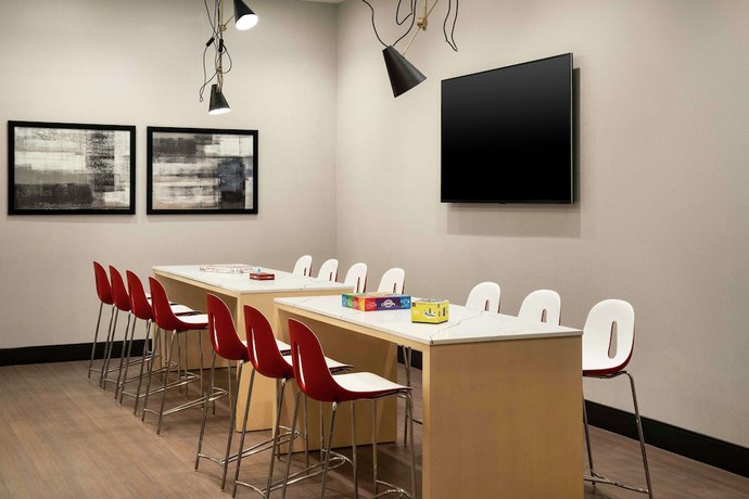 Imagen del bar/restaurante del Hotel Tru By Hilton Denver Downtown Convention Center. Foto 4