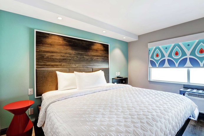Imagen de la habitación del Hotel Tru By Hilton Edmonton Windermere. Foto 9