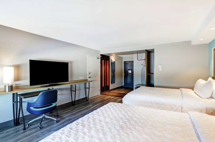 Imagen de la habitación del Hotel Tru By Hilton Edmonton Windermere. Foto 16