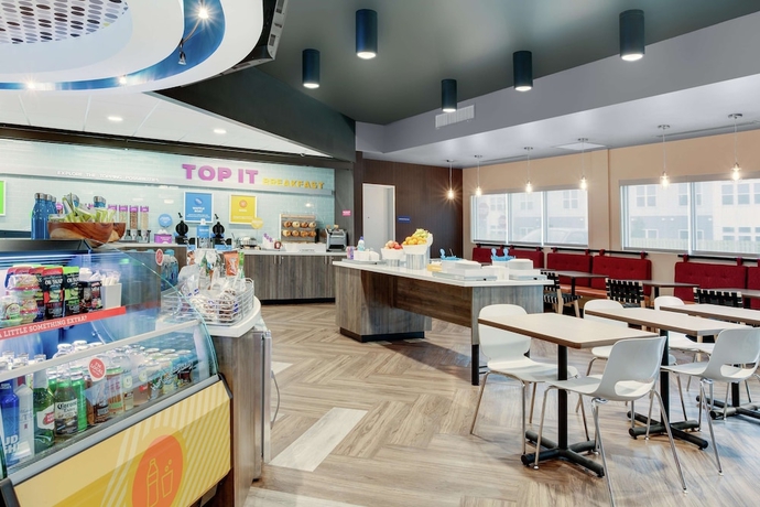 Imagen del bar/restaurante del Hotel Tru By Hilton Jacksonville St Johns Town Center. Foto 5