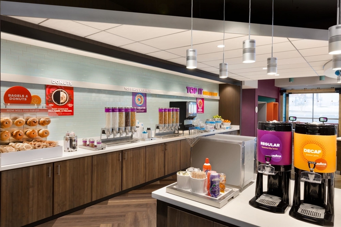 Imagen del bar/restaurante del Hotel Tru By Hilton Las Vegas Airport, Nv. Foto 2