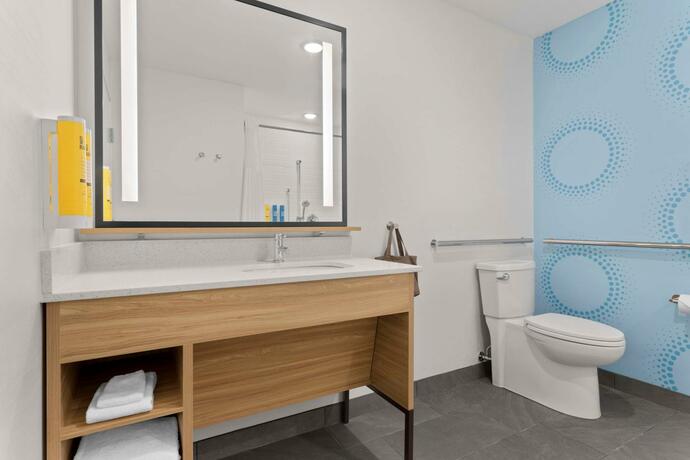 Imagen de la habitación del Hotel Tru By Hilton Lincoln East. Foto 21