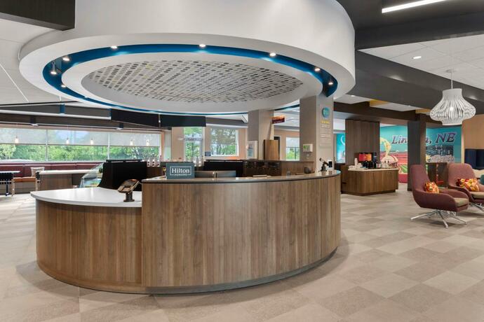 Imagen de los interiores del Hotel Tru By Hilton Lincoln East. Foto 31