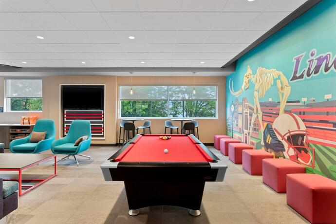 Imagen de los interiores del Hotel Tru By Hilton Lincoln East. Foto 32