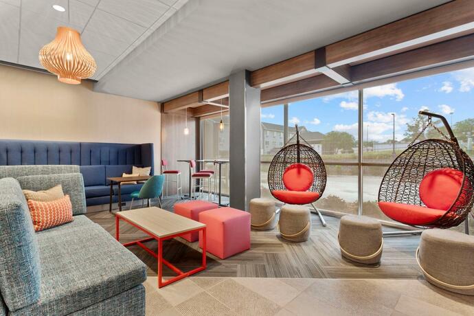 Imagen de los interiores del Hotel Tru By Hilton Lincoln East. Foto 34