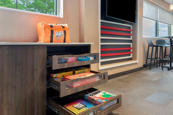 Imagen de los interiores del Hotel Tru By Hilton Lincoln East. Foto 35