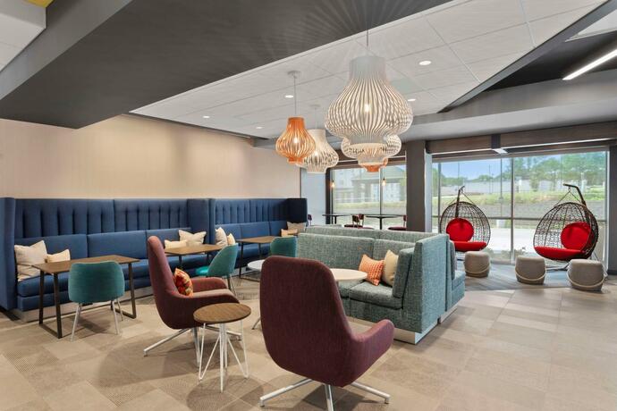 Imagen de los interiores del Hotel Tru By Hilton Lincoln East. Foto 36