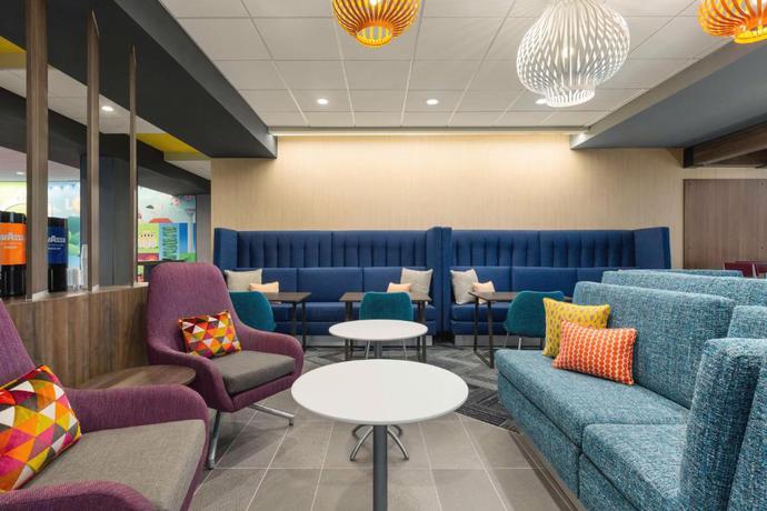 Imagen de los interiores del Hotel Tru By Hilton Lodi. Foto 14
