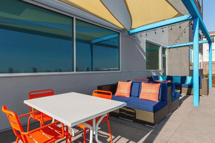 Imagen de los exteriores del Hotel Tru By Hilton Lodi. Foto 7