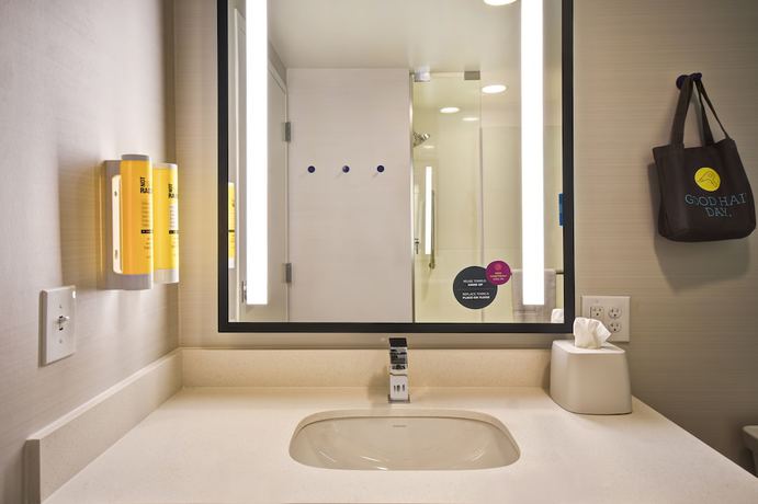 Imagen de la habitación del Hotel Tru By Hilton Louisville Airport. Foto 8